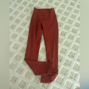 Lululemon leggings 28 inches size 2